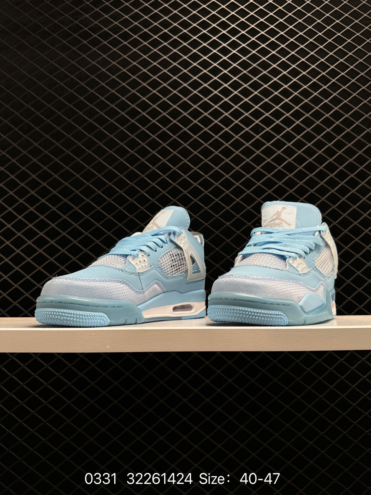 Off-White™ x Air Jordan 4  